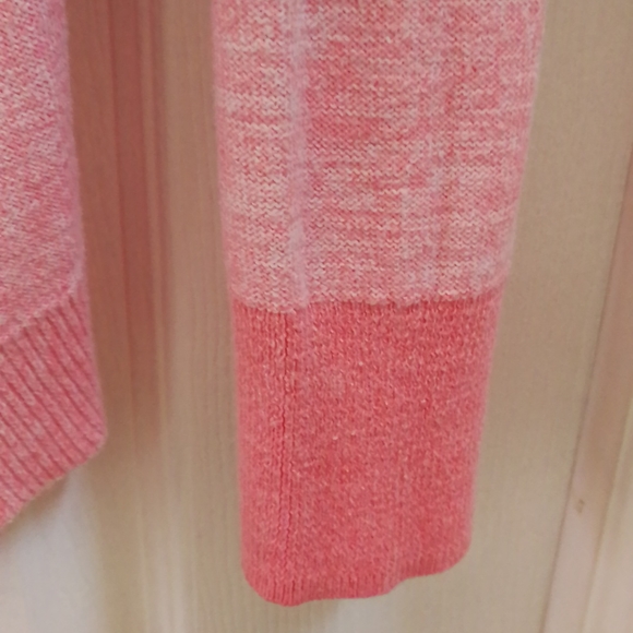 American Eagle Sweater Super Soft & Cozy - Picture 4 of 7